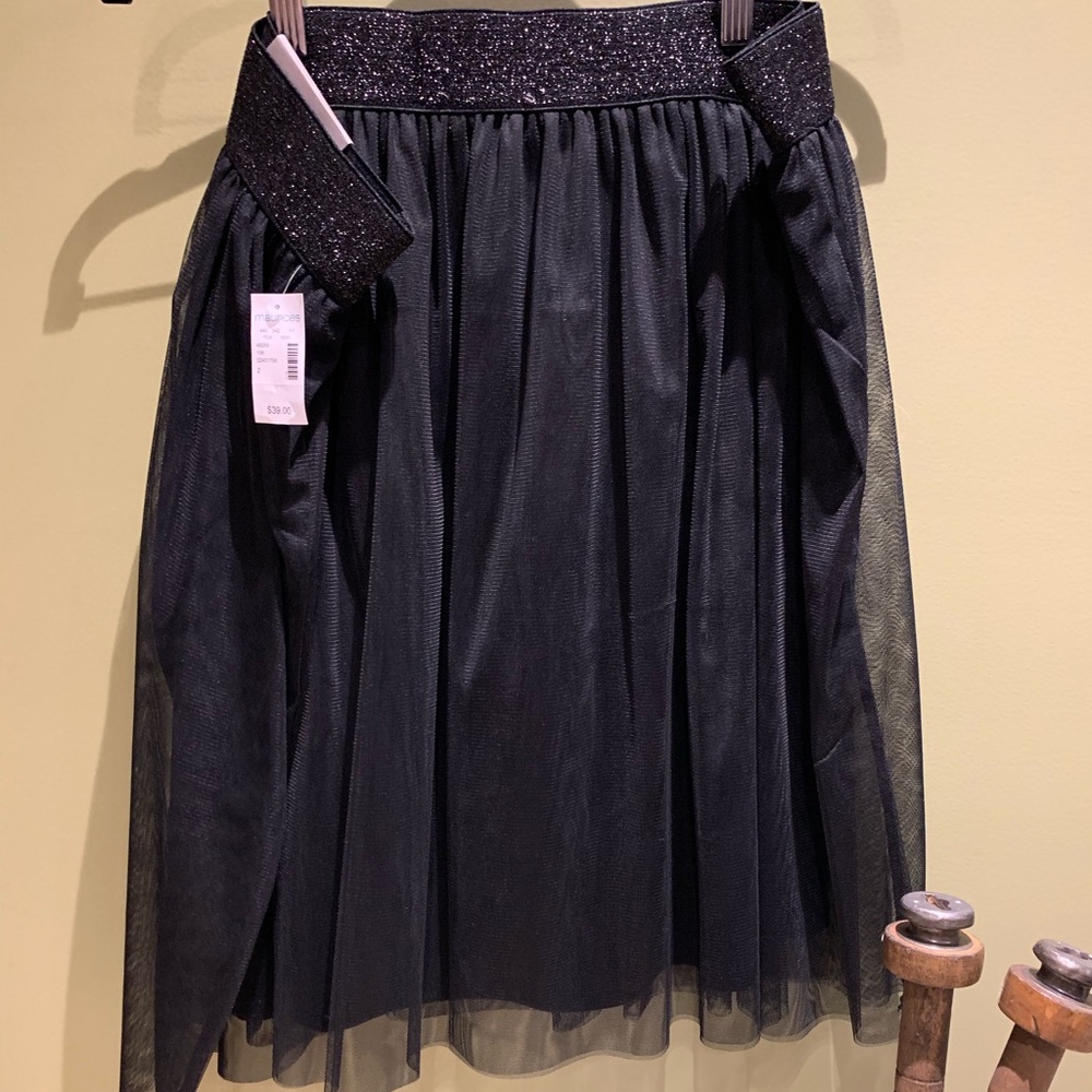 tool skirt with shimmer waist band